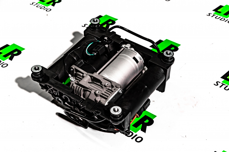 Компрессор пнемноподвески AMK Range Rover Vogue 2010-2012